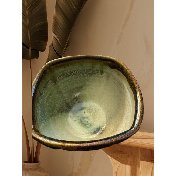 Lined Ceramic Stamped Chawan Bowl W/ Four Red Dots Two Sides 2017 Drip Glaze - Picture 4 of 7